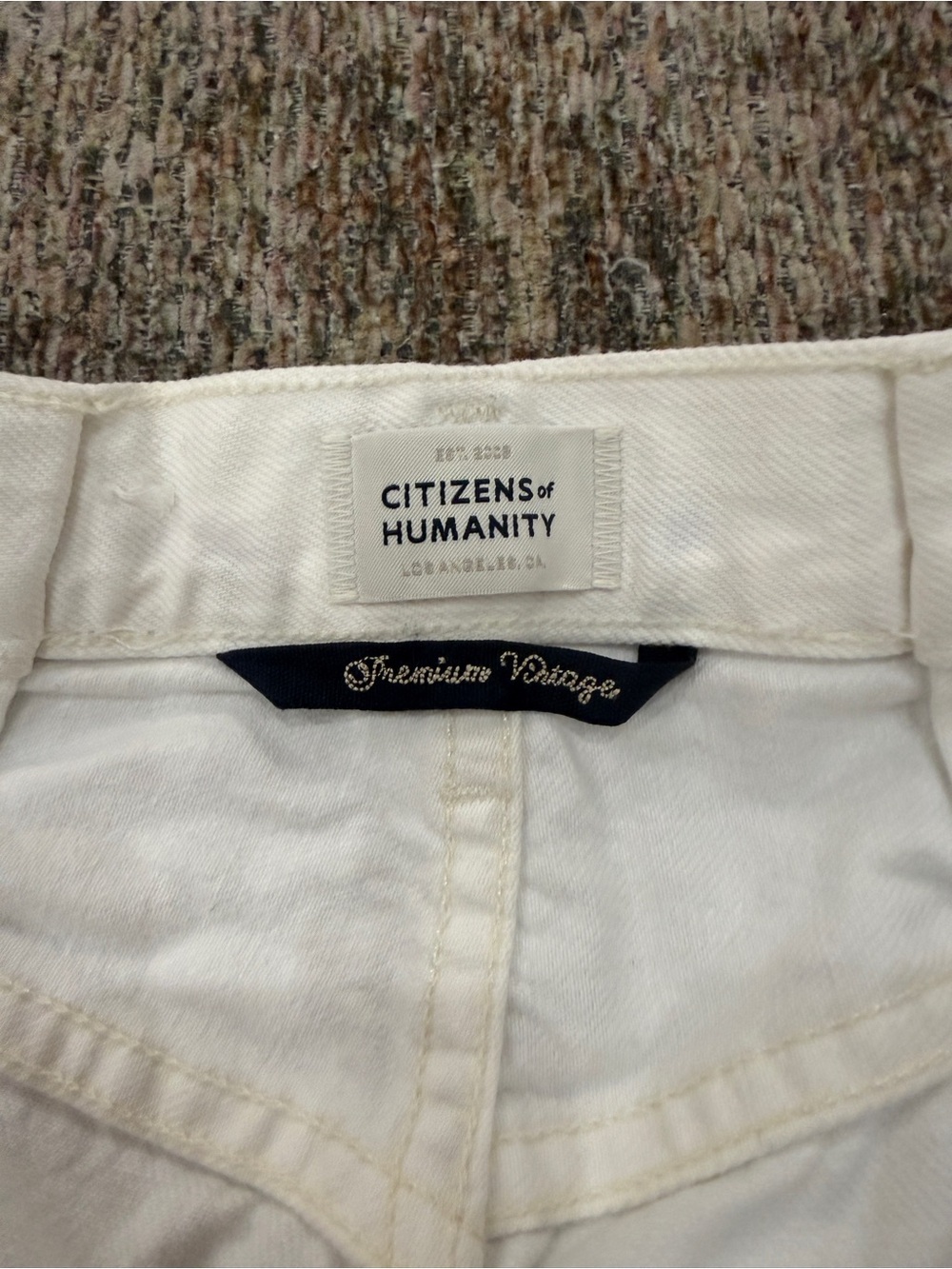 Citizens of Humanity Horseshoe White Jean | sz 24 - Picture 5 of 7